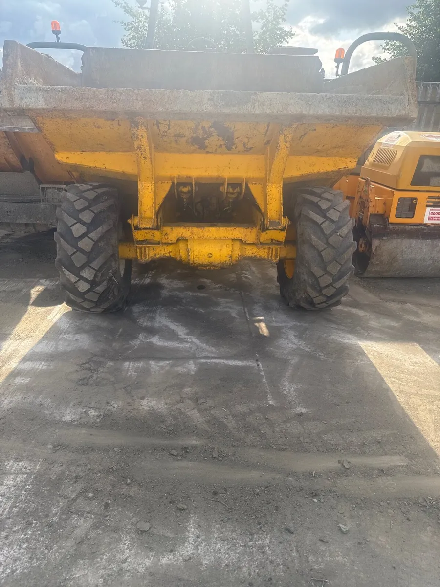 9 Tonne dumper - Image 4