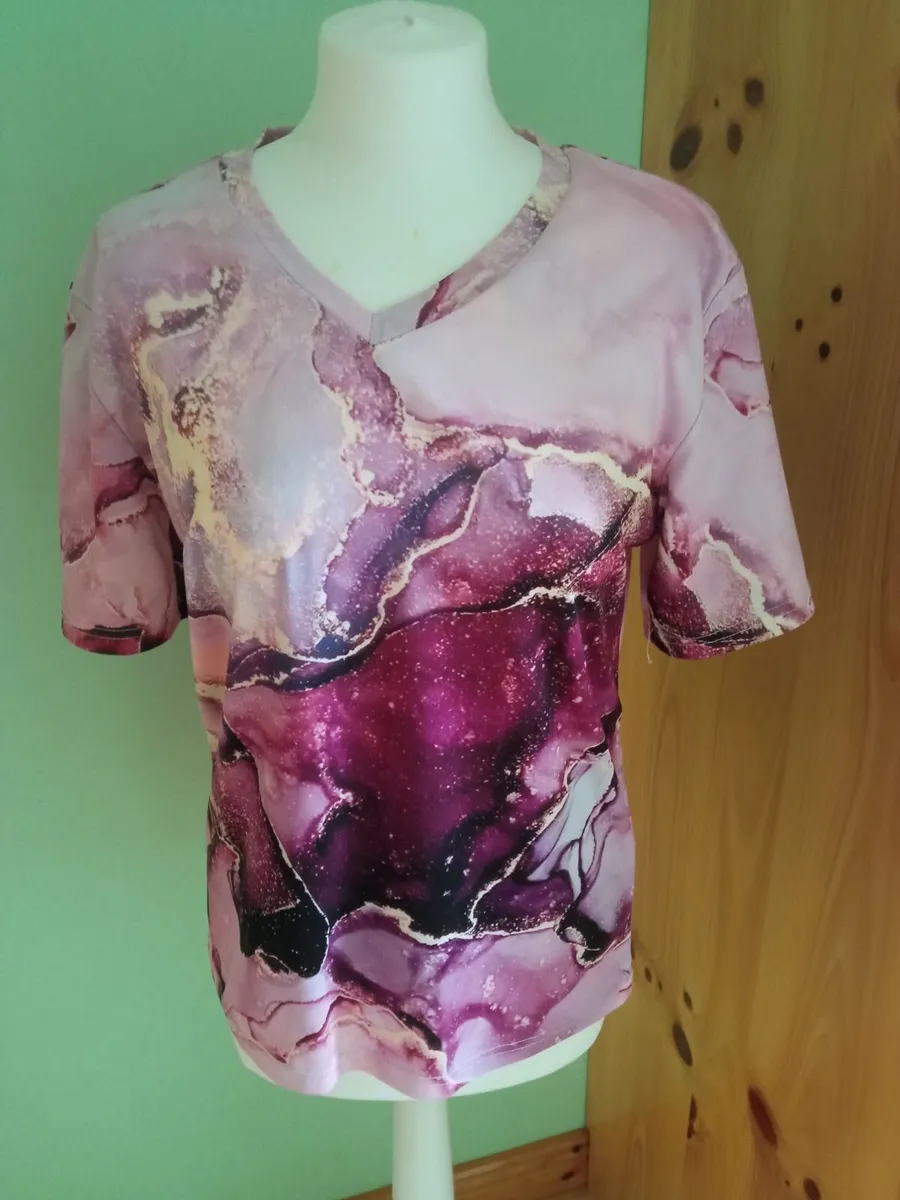 Ladies V Shape Top - Image 1