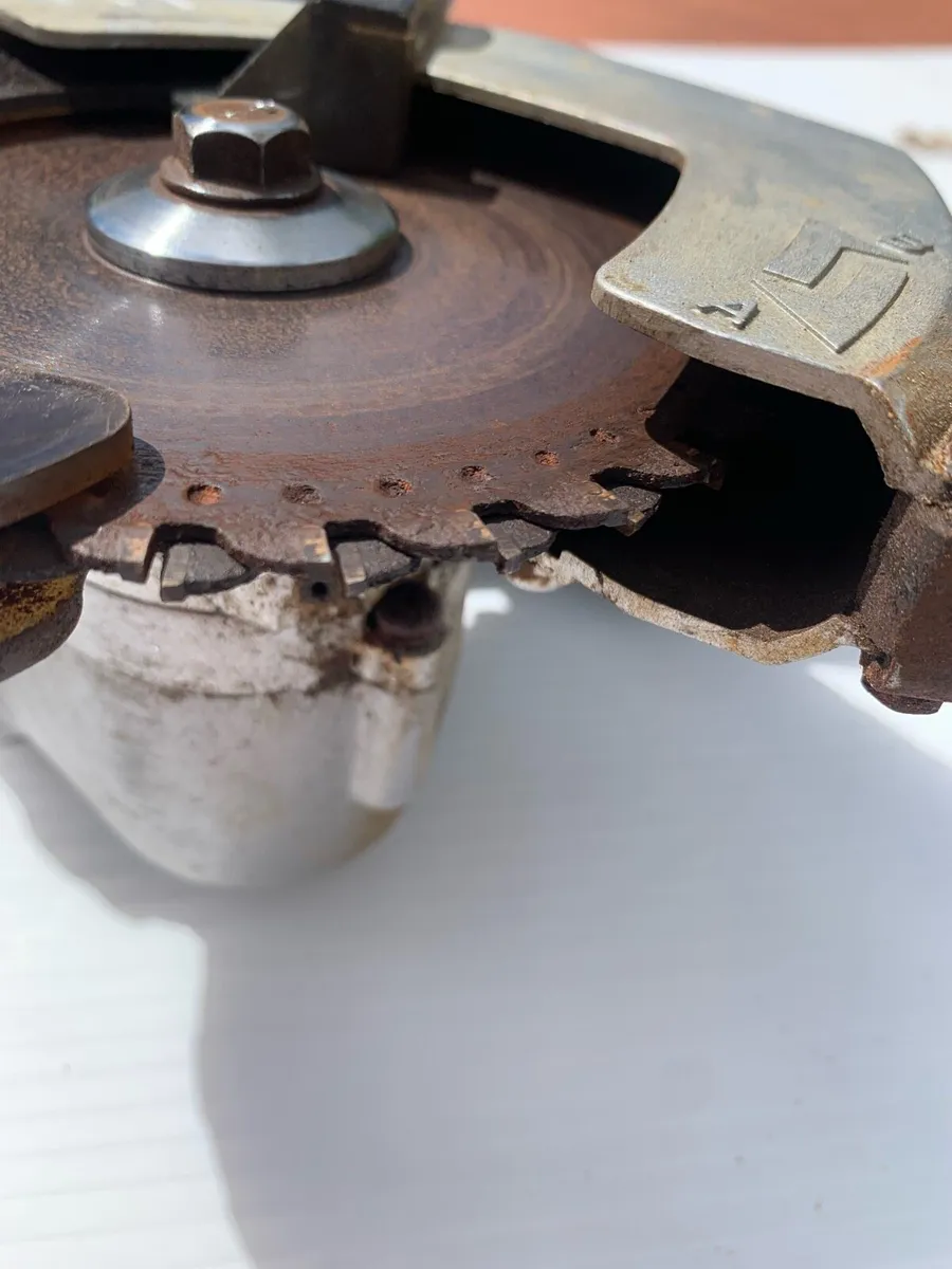 Two blade saw - Image 2