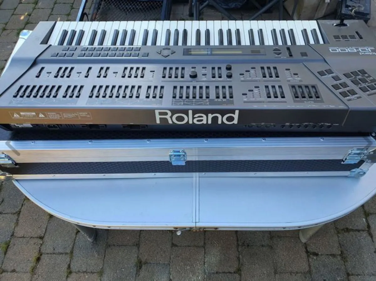 Roland JD800 - Image 4