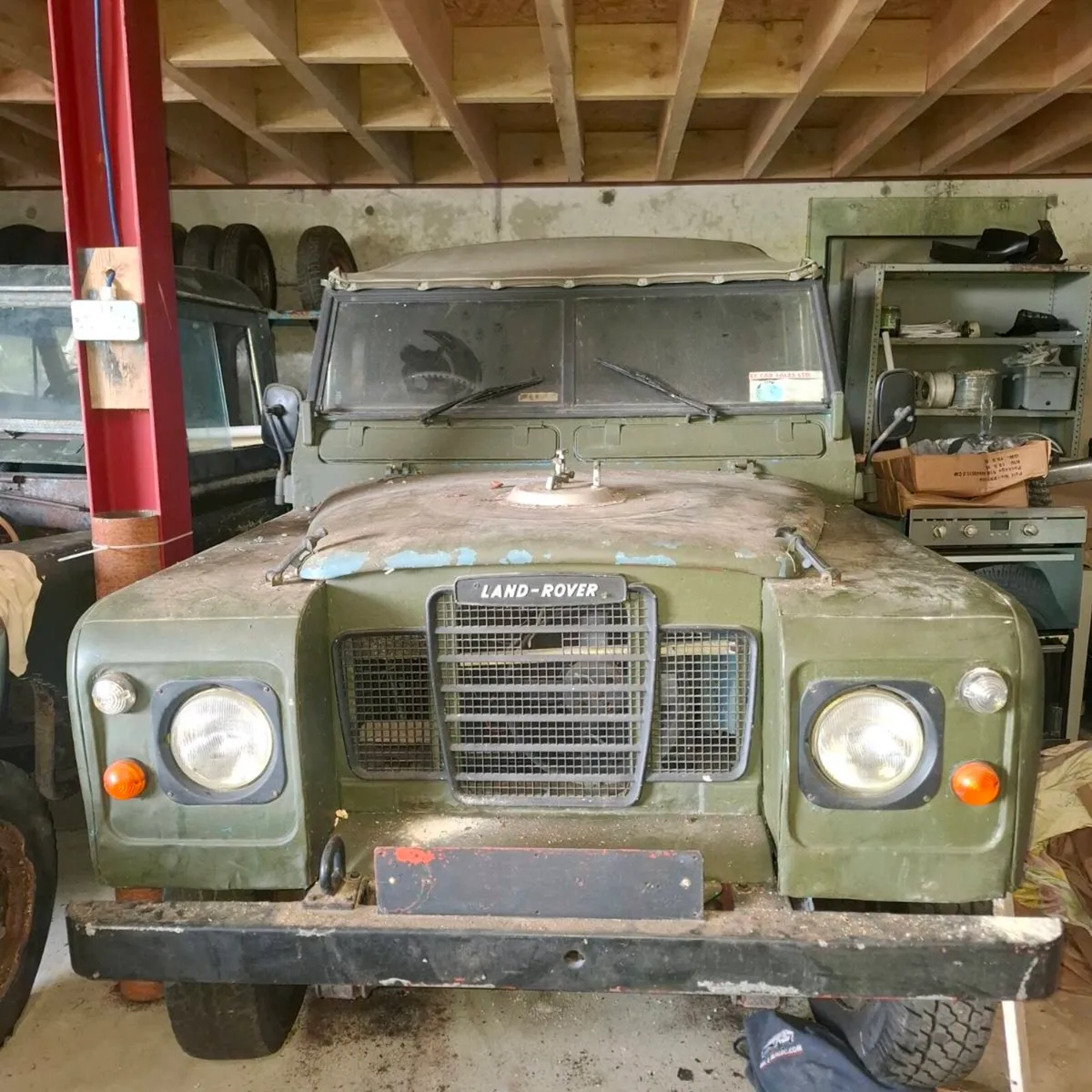 Landrover barn finds - Image 4