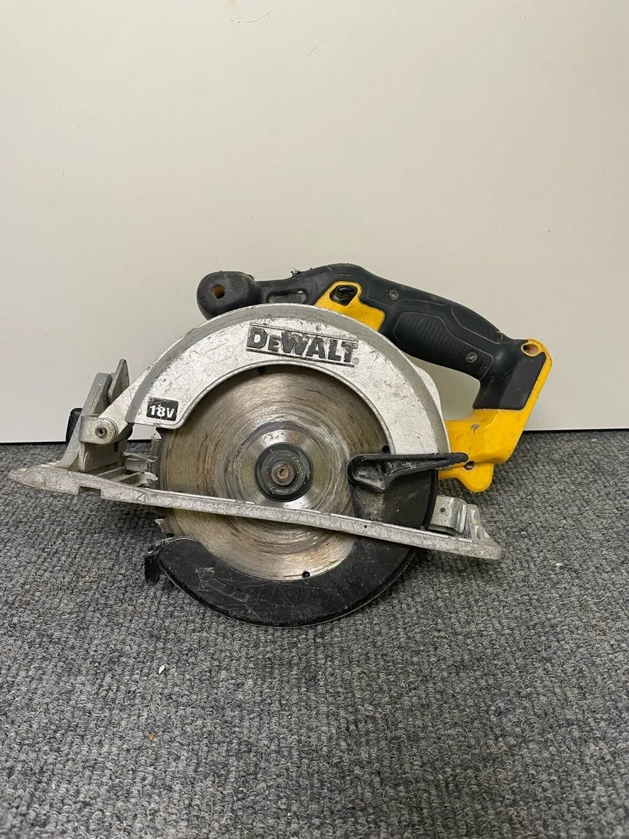 DeWalt XR 165Mm Circular Saw DCS391 Baretool - Image 1