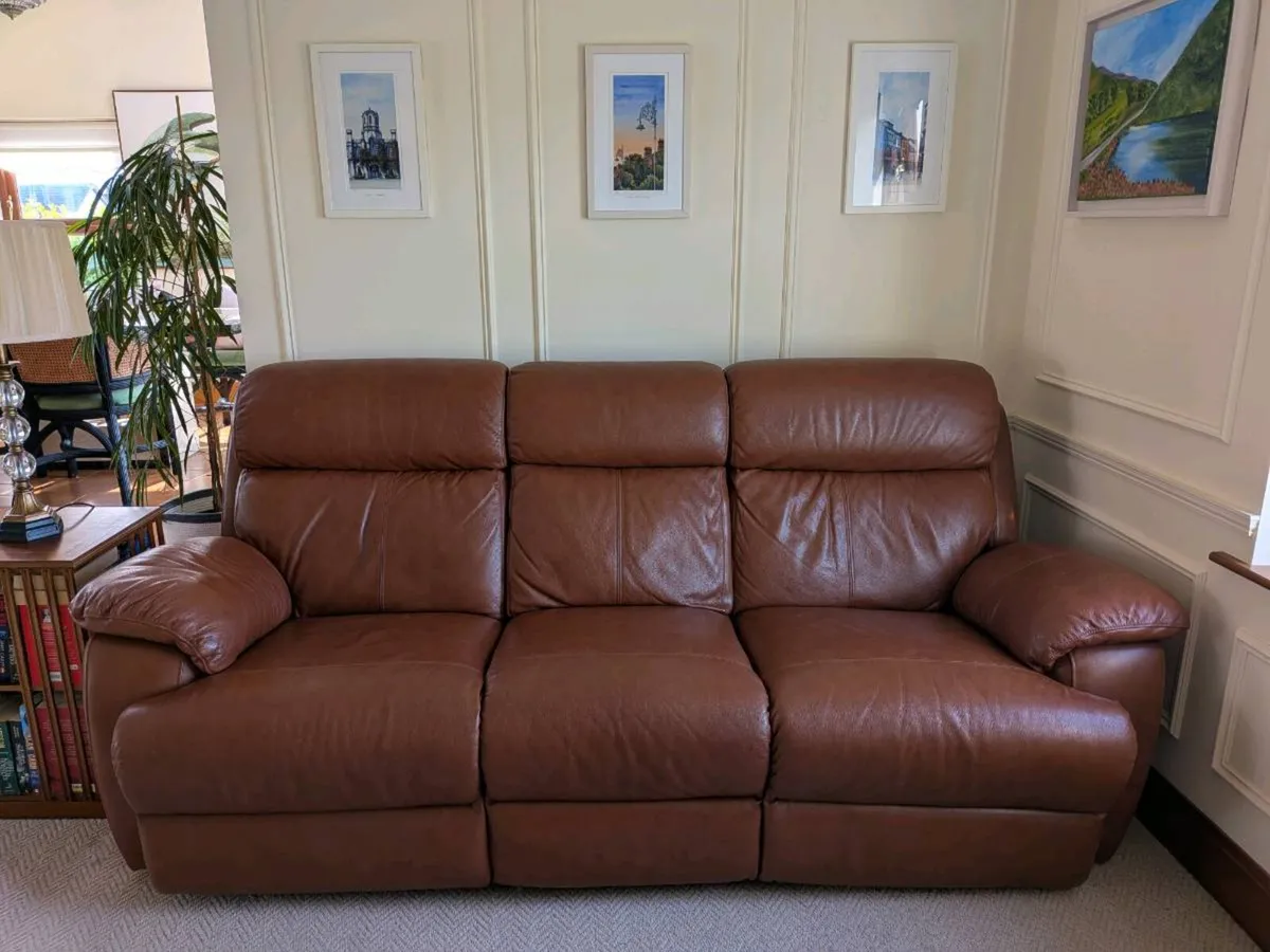3 seater, Italian leather, electric recliner couch - Image 2