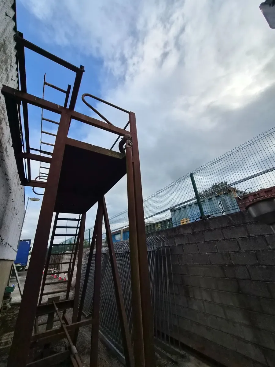 Working at height platform - Image 1