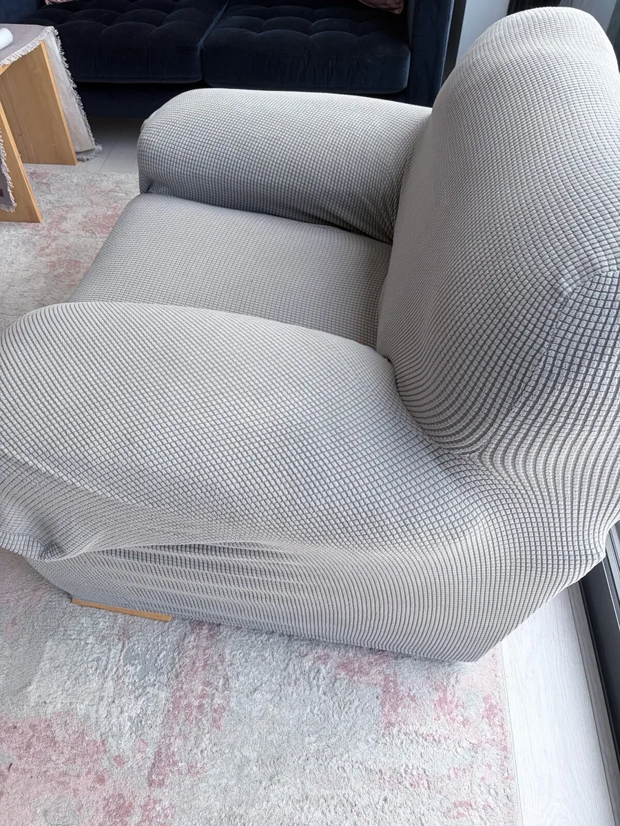 Sofas x 3 seater, 2 seater, 1 seater - Image 3