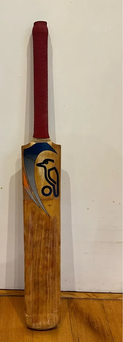 Vintage Kookaburra Cricket Bat plus Cover - Image 2