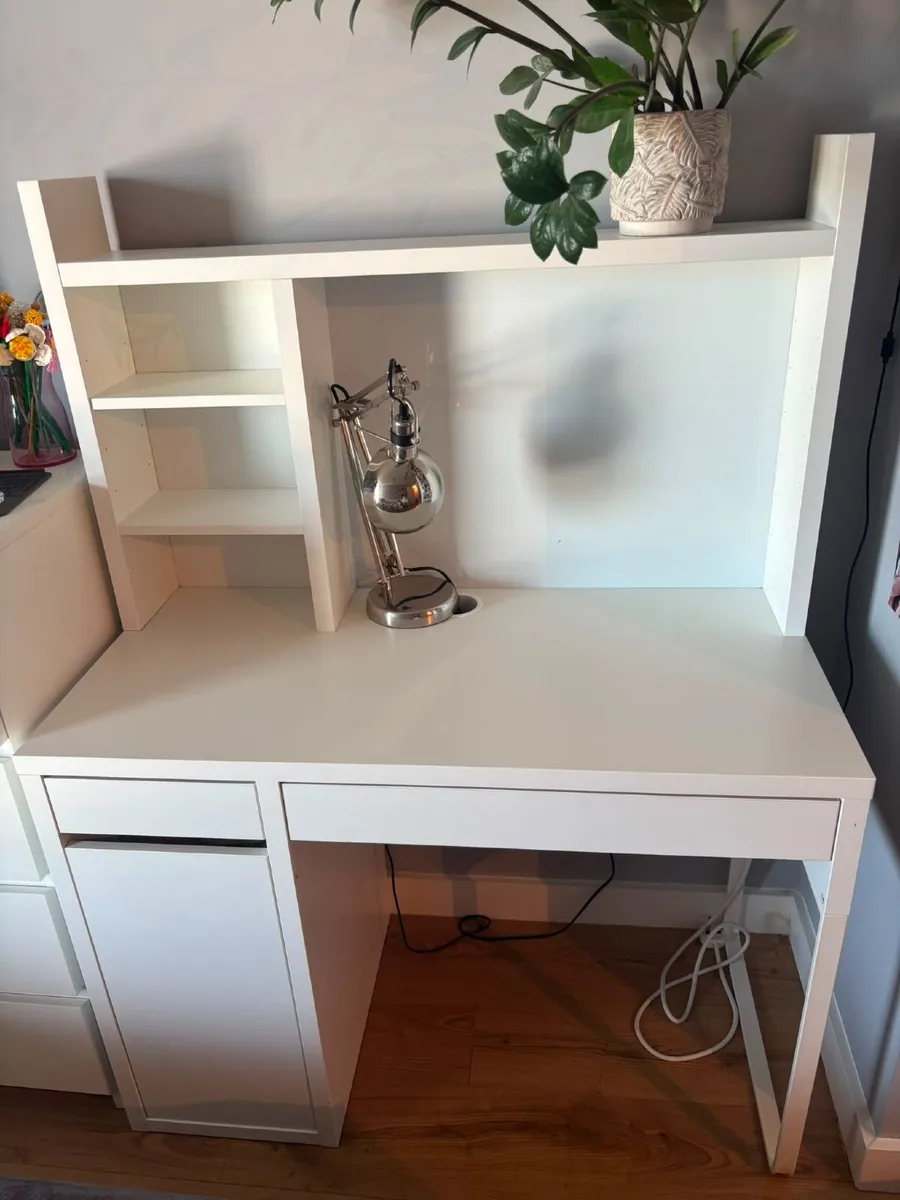 Desk - Image 1