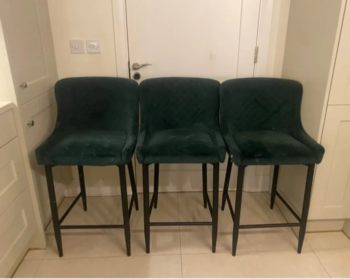 Kitchen island bar stools