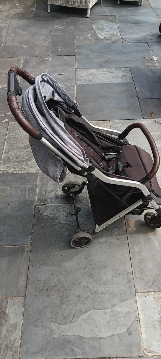 Zumi Explorer Stroller - Image 1