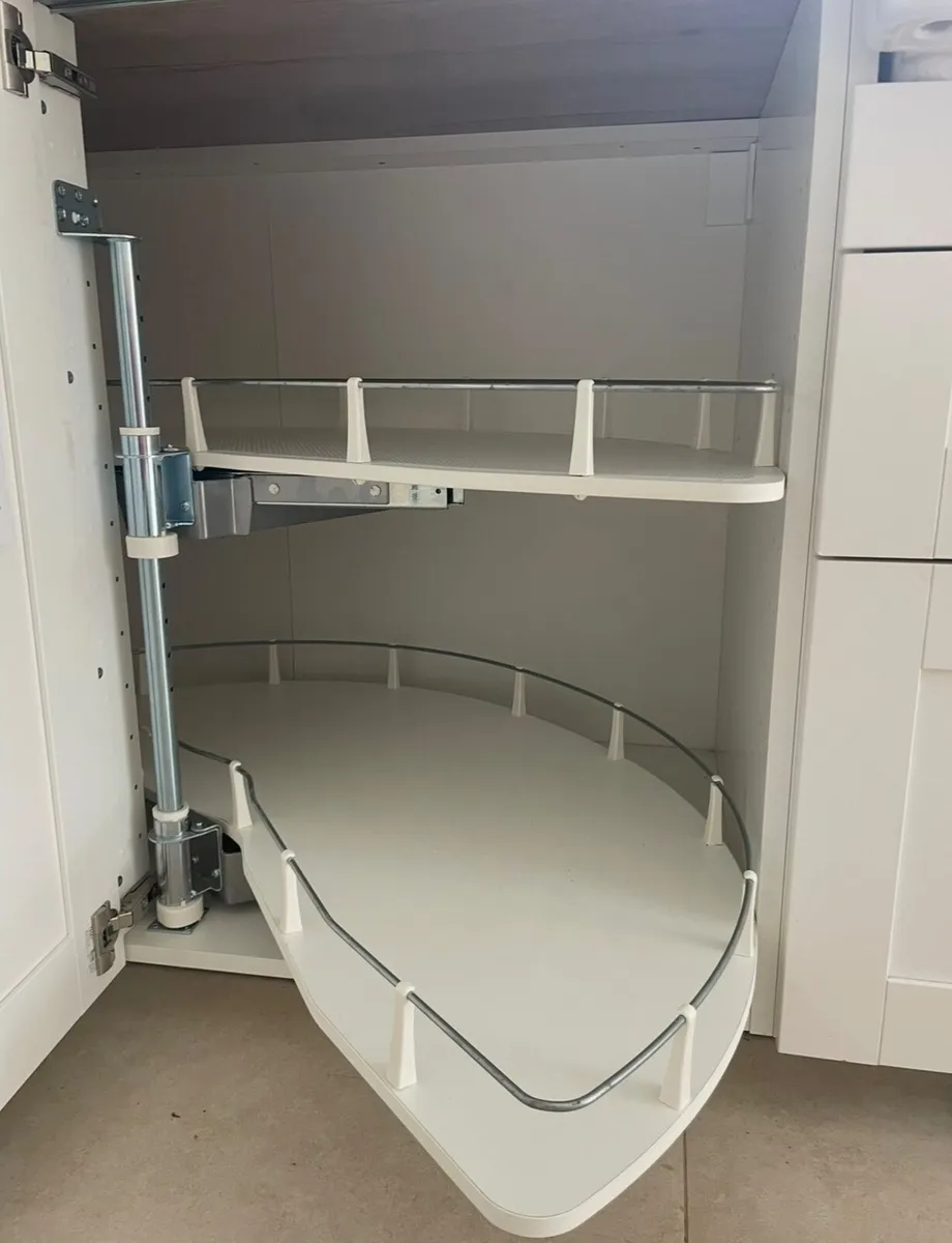 Carousel unit for ikea method corner unit