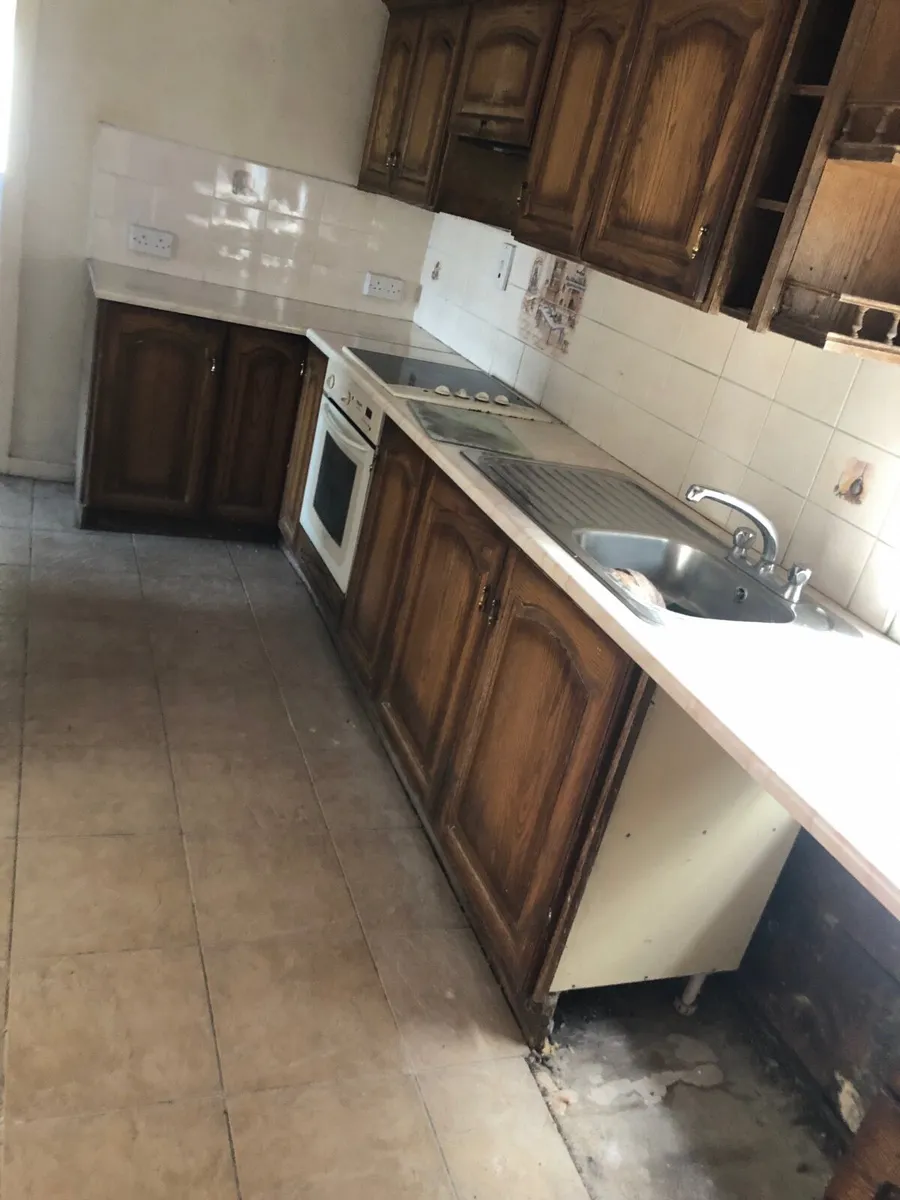 Kitchen - Image 2