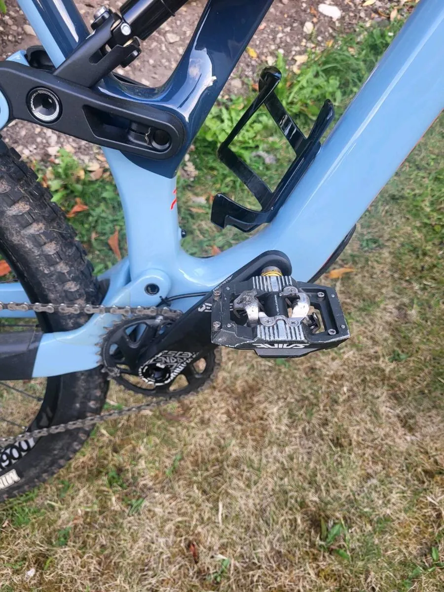 Mountain Bike - Image 3