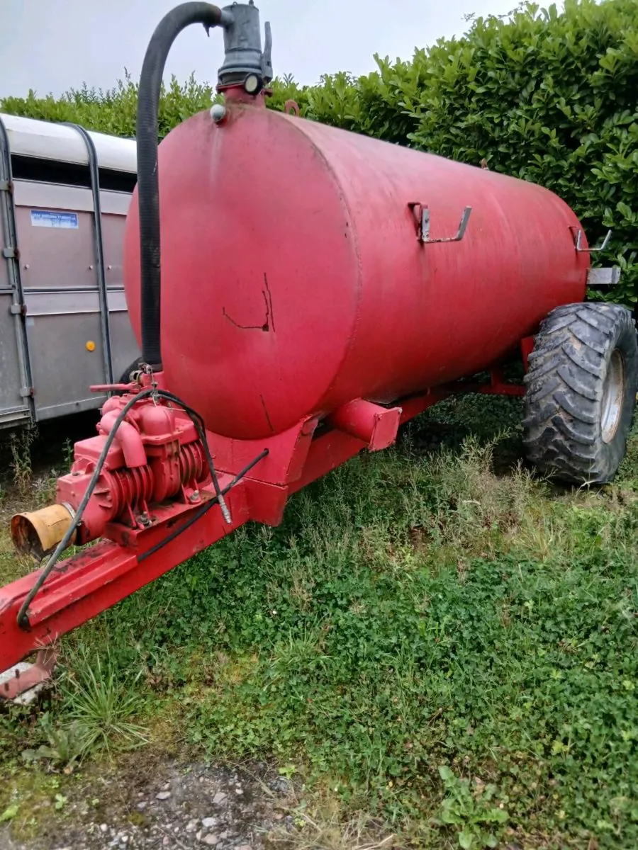 Slurry tanker - Image 1