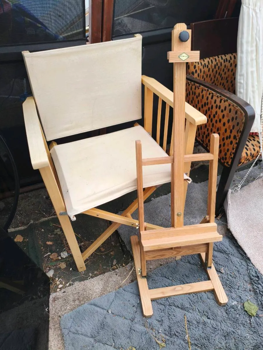 Director chair painting essil,50 for both like new - Image 2