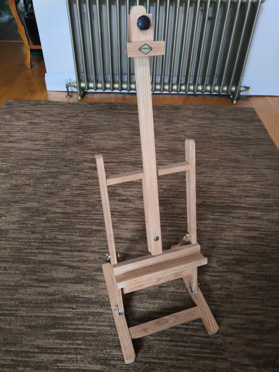 Director chair painting essil,50 for both like new - Image 3
