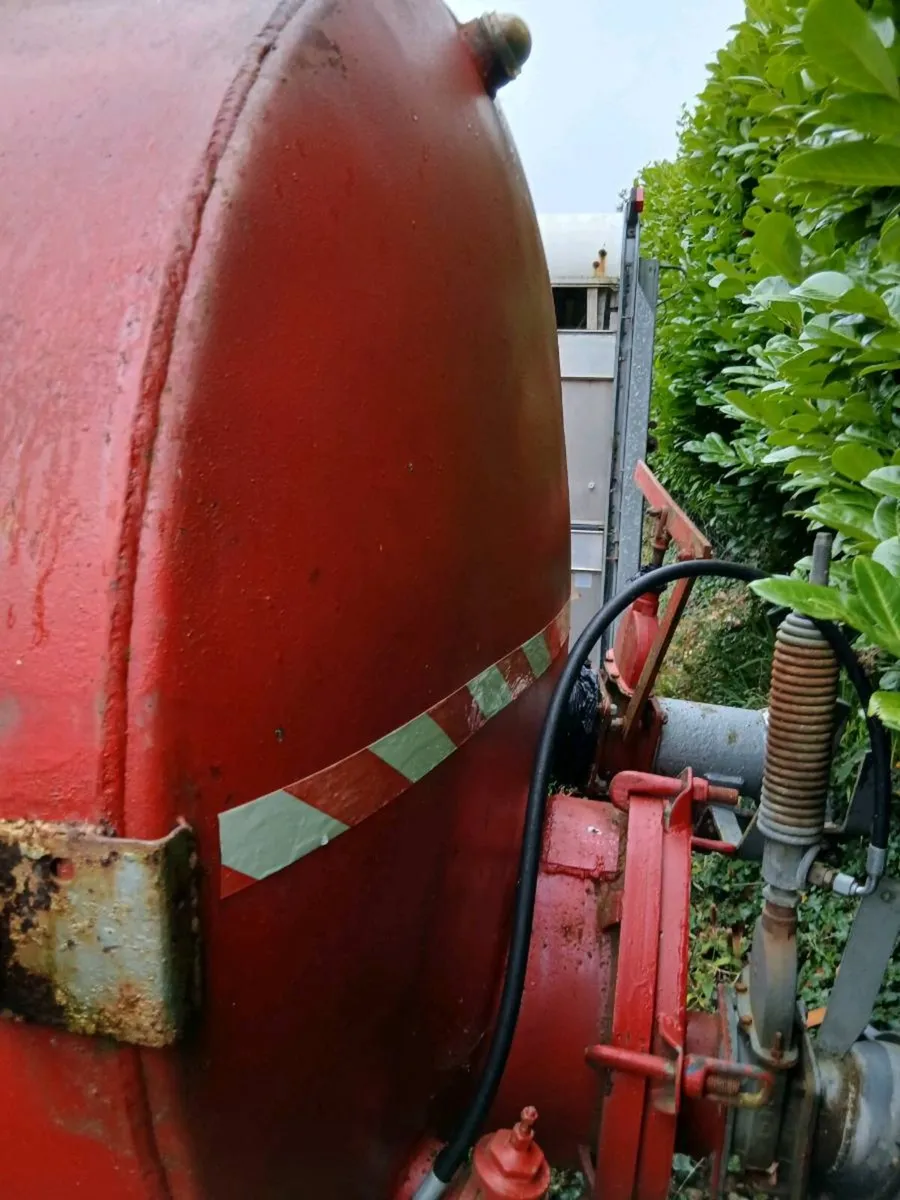 Slurry tanker - Image 4