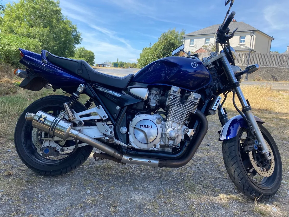 YAMAHA XJR1300  2005 - Image 2