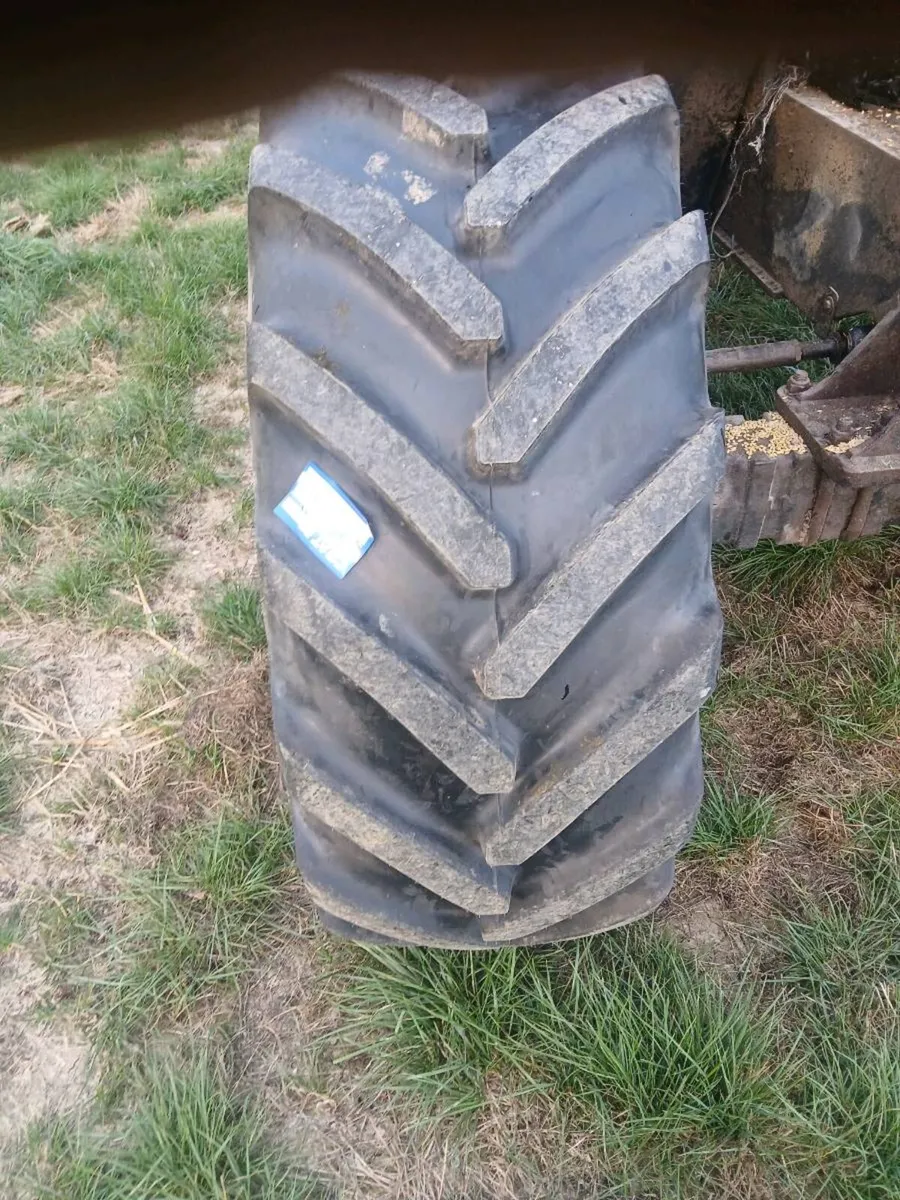 Loader - Image 3