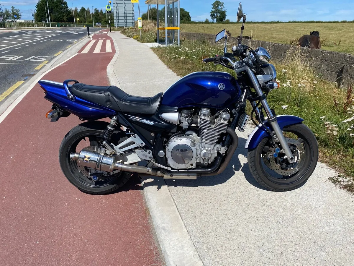 YAMAHA XJR1300  2005 - Image 3