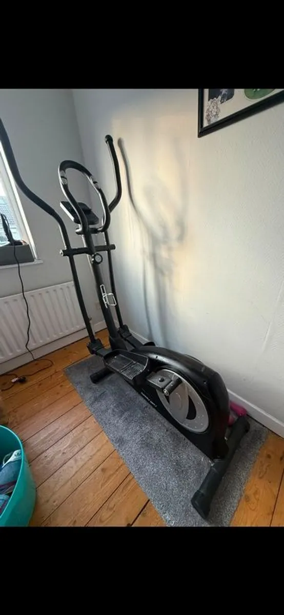 Cross Trainer - Image 2