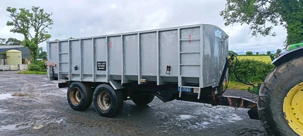 Grain trailer - Image 2
