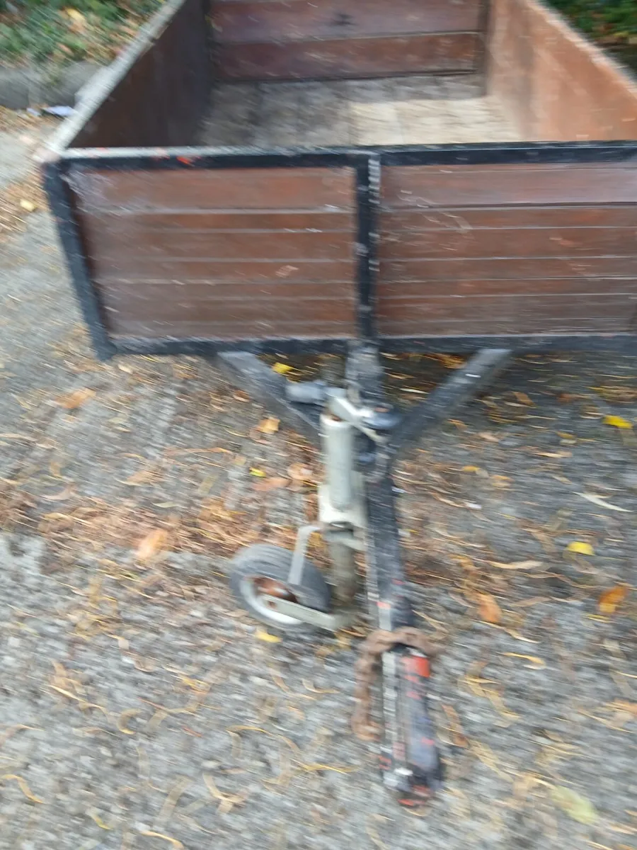 Trailer and aluminium tool box - Image 2
