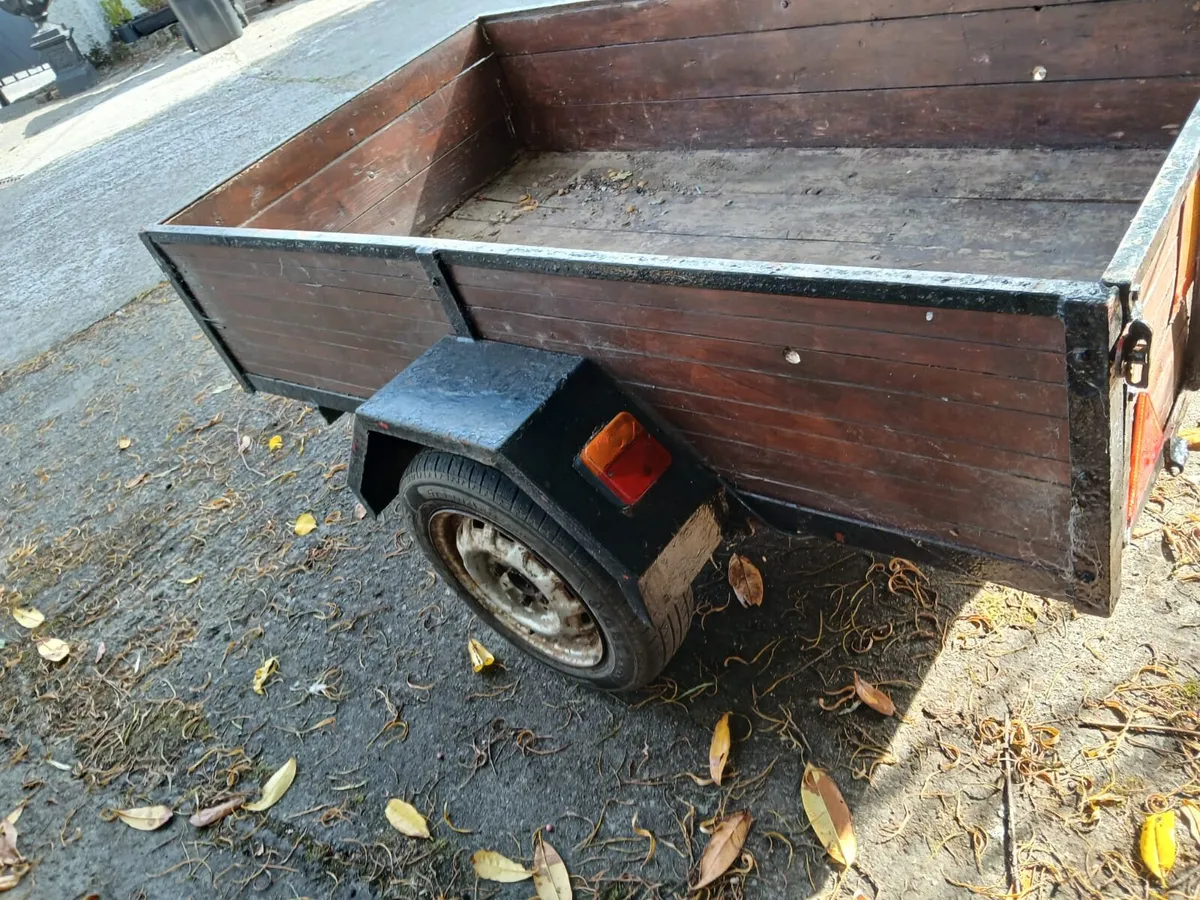 Trailer and aluminium tool box - Image 4