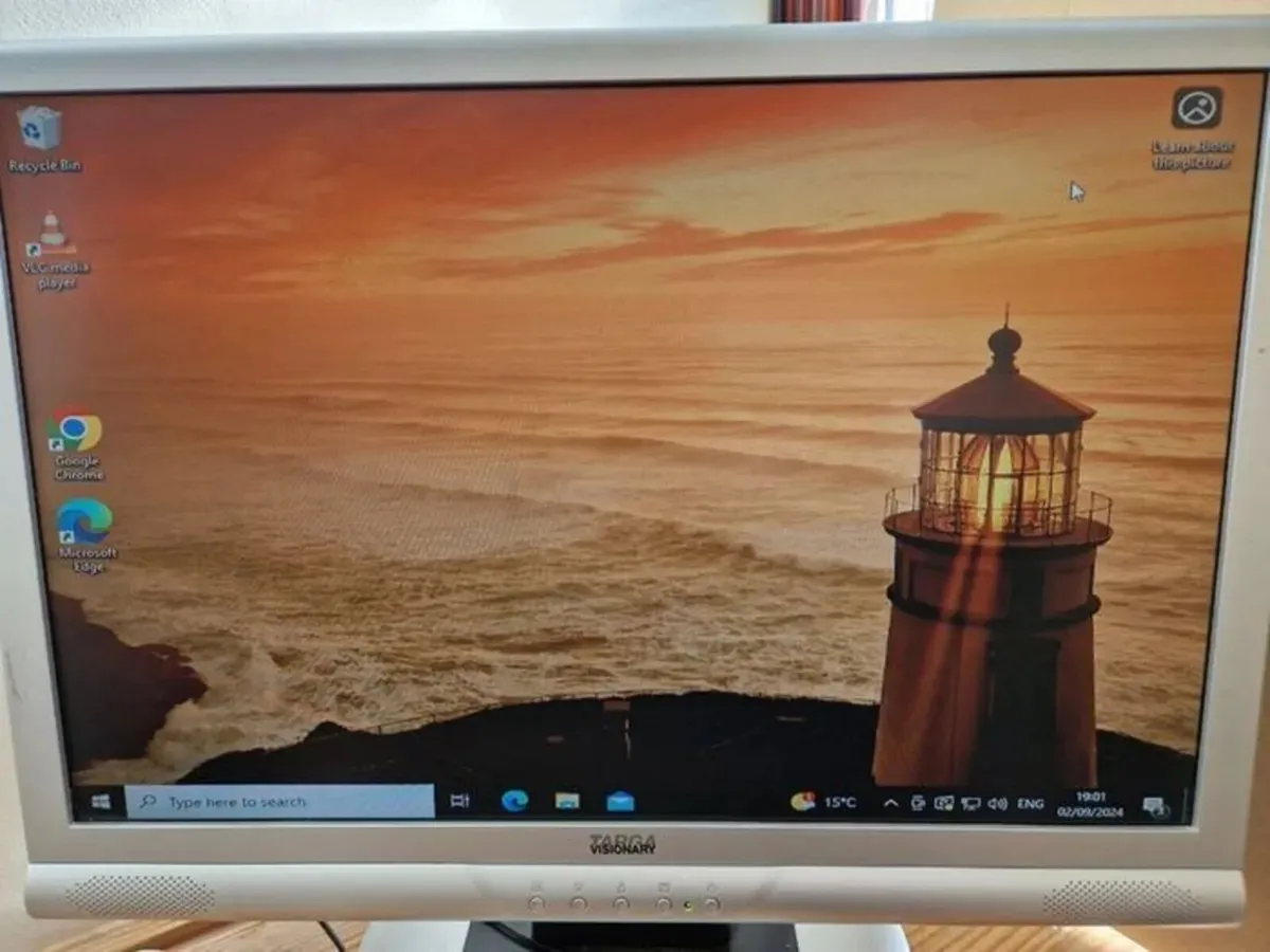 Targa Visionary 22" Monitor, Excellent Condition - Image 2