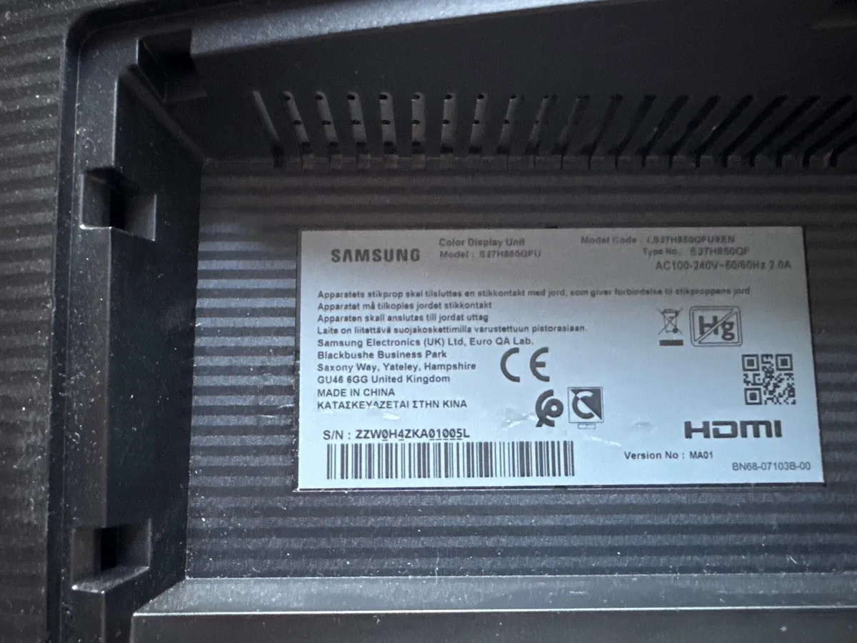 Samsung 27” QHD business monitor - Image 3