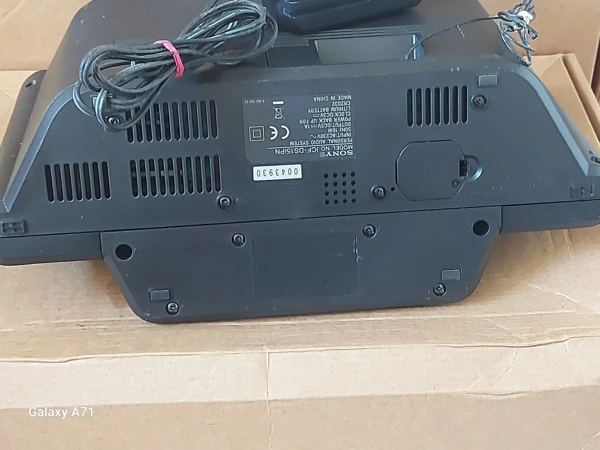 SONY Dream Machine Clock Radio Audio System - Image 3