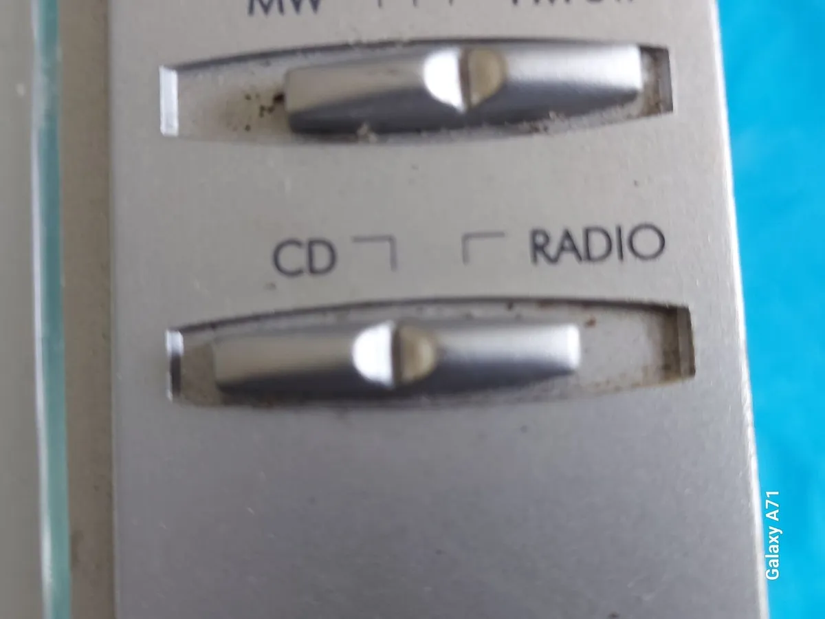 BUSH Audio System, Radio and CD, Model LSD32 - Image 4