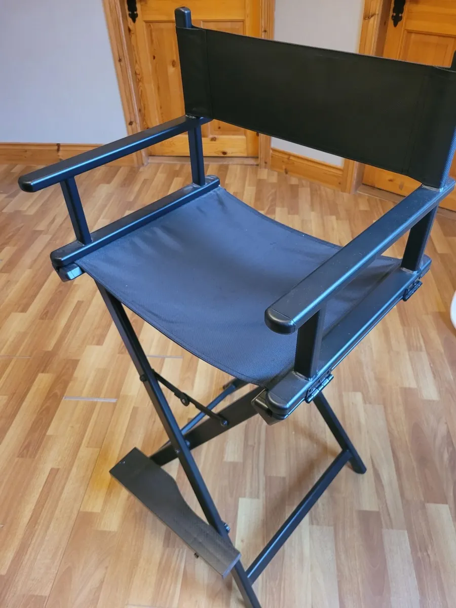 Makeup chair - Image 1