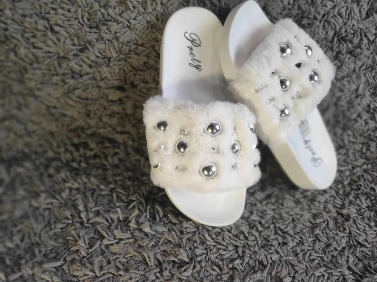 Slippers With Fur Gray Pink White - Image 3