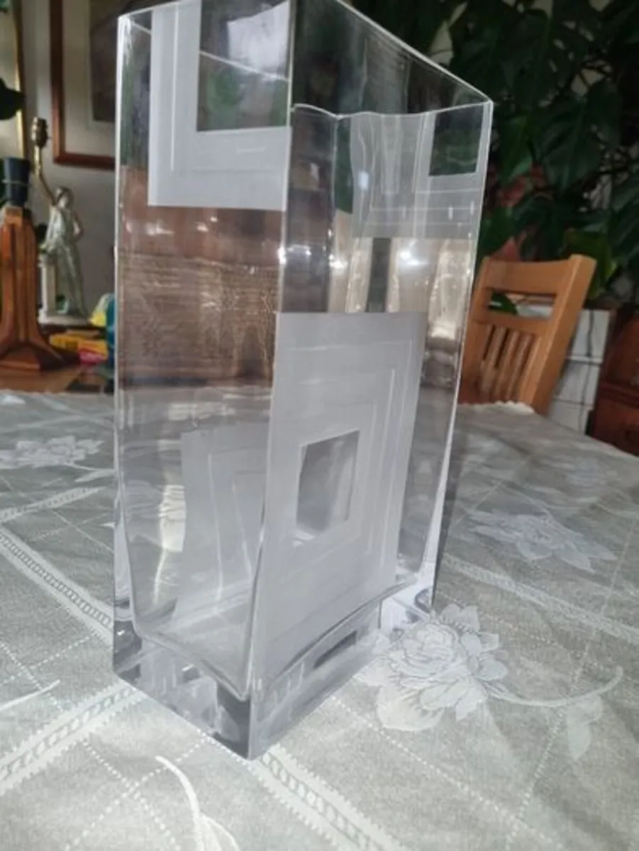 Scandinavian Art Glass Vase SEA Glasbruk Kosta - Image 3