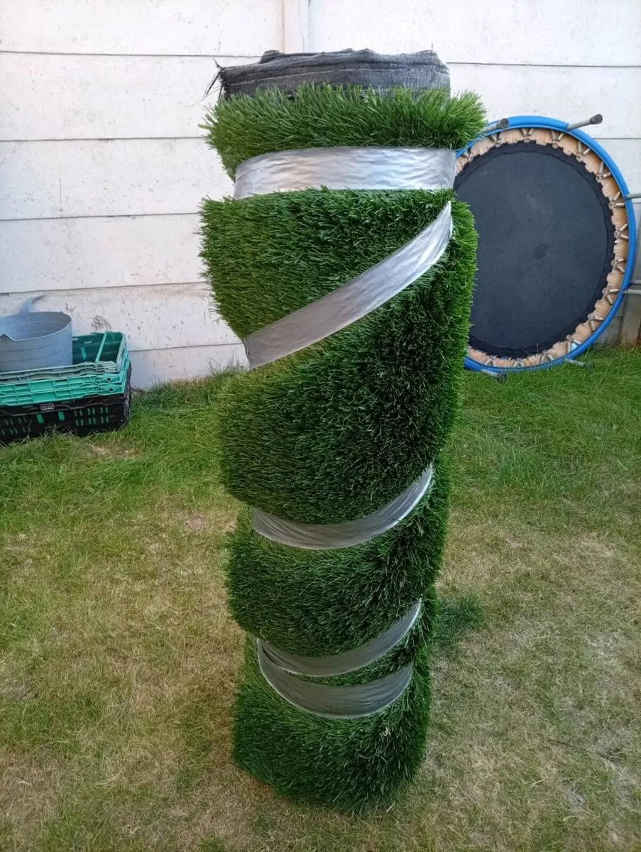 Fake grass strong and long - Image 2