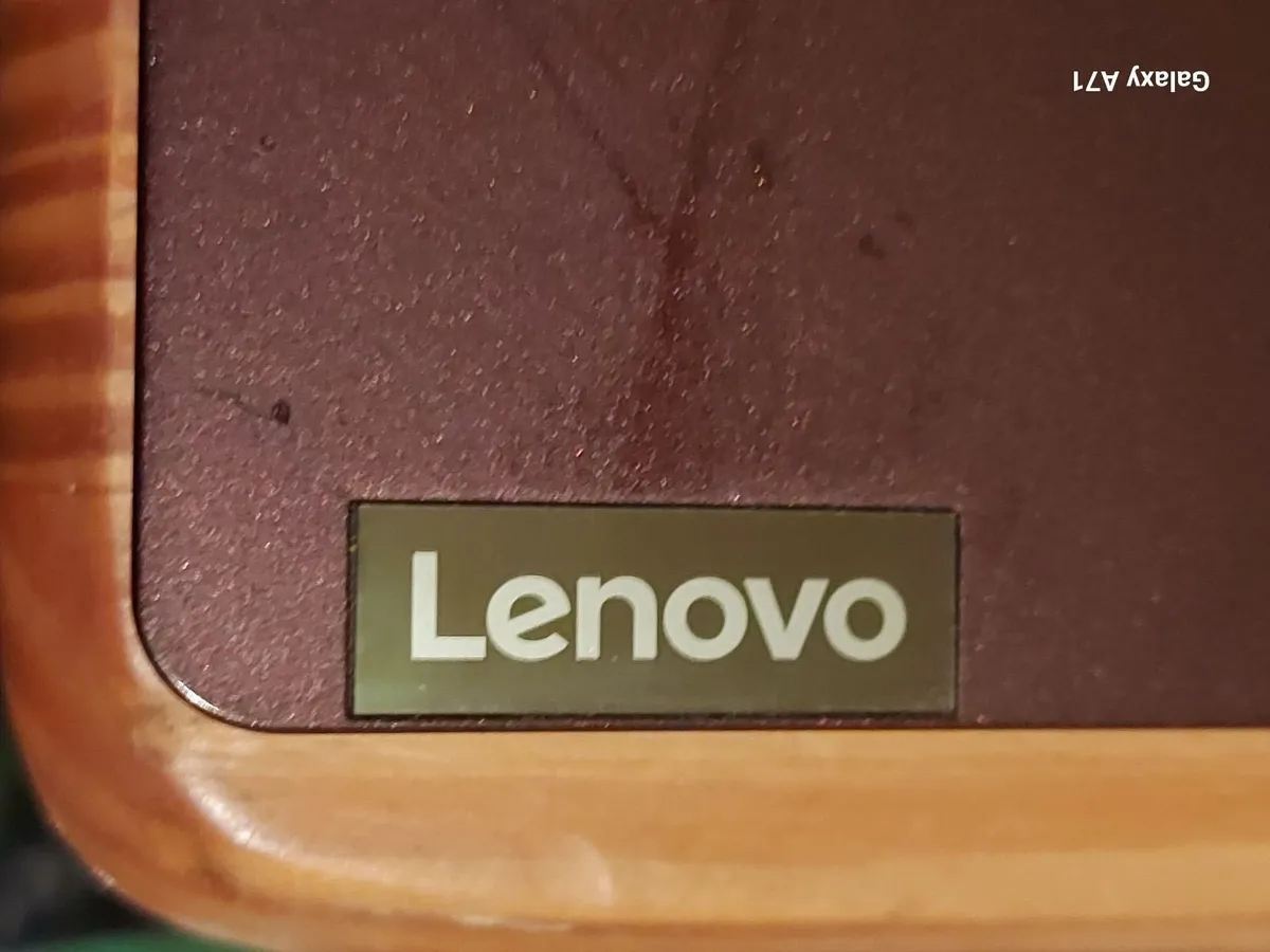 Lenovo Chromebook, 64GB, in NEW Condition - Image 3