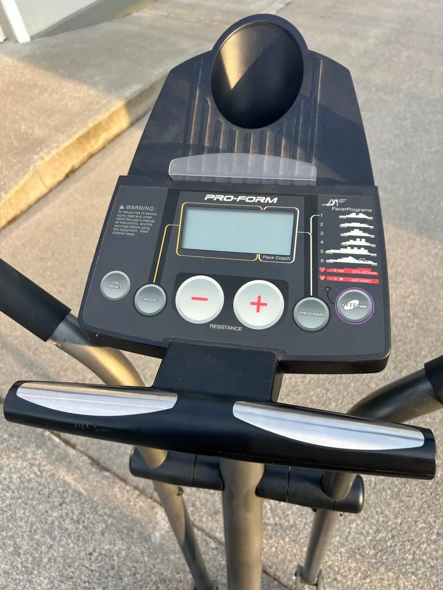 Pro form Elliptical Crosstrainer - Image 2