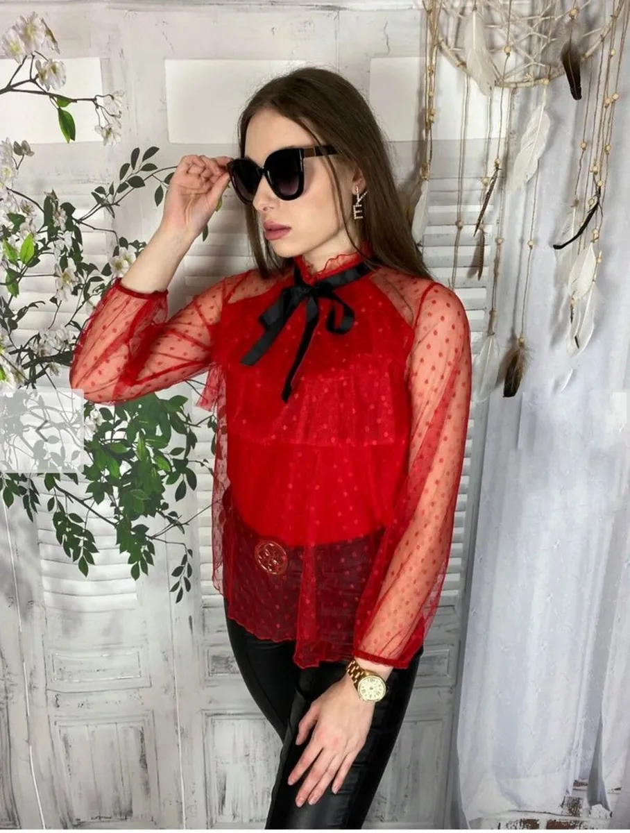 Lace blouse with a bow at the neck - Image 2