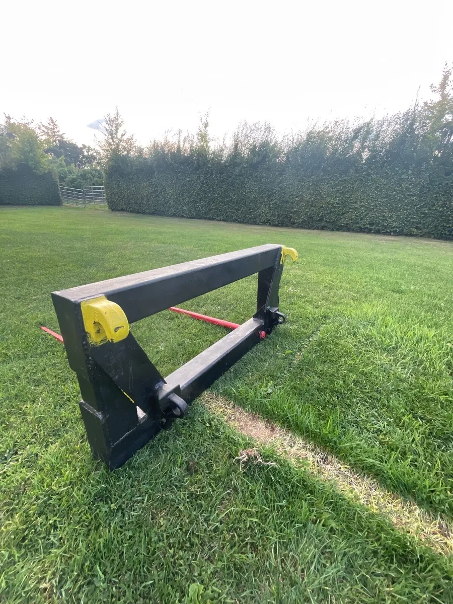 Bale spike for quicke hitch - Image 2