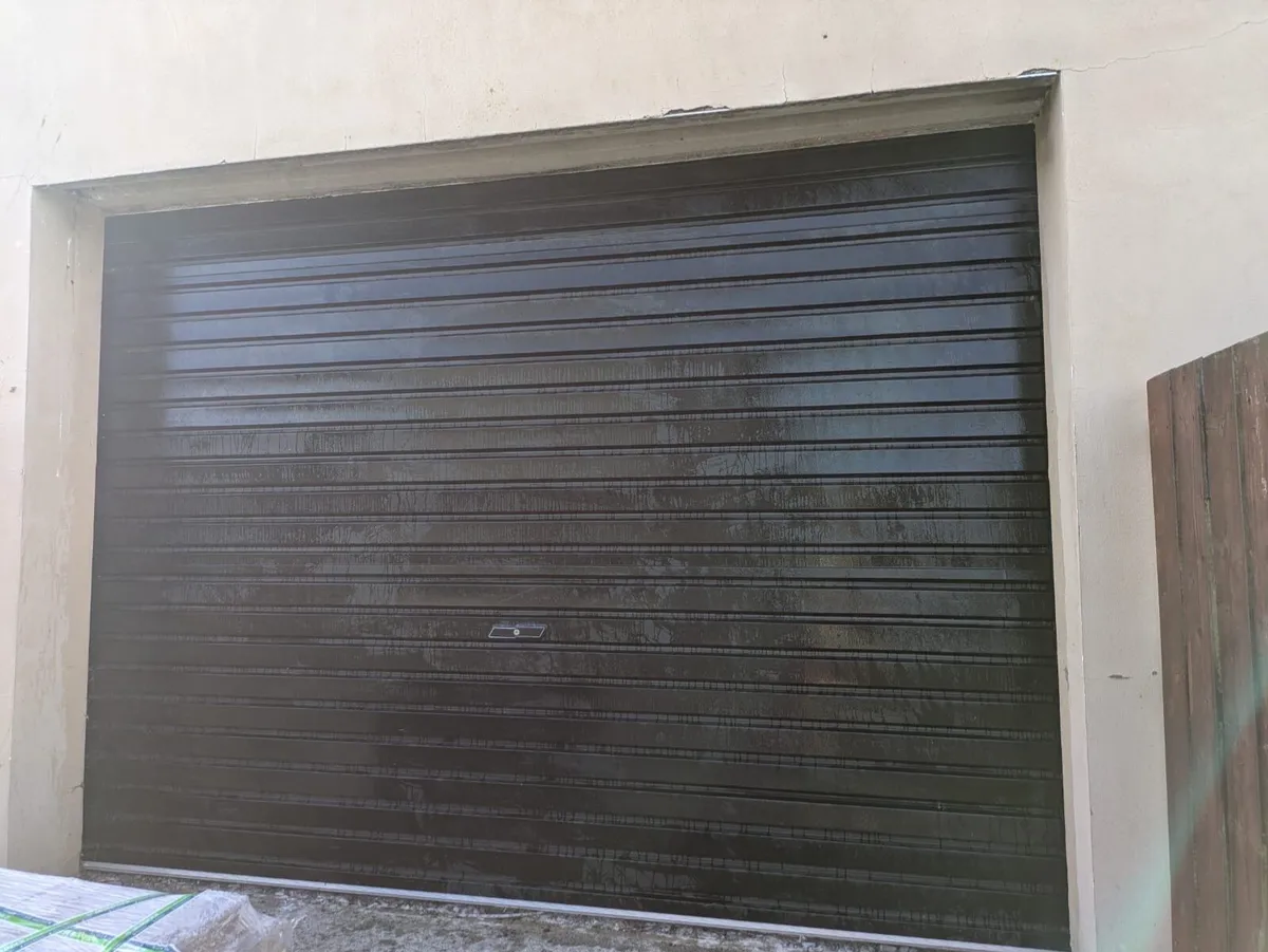 Garage roller door - Image 2