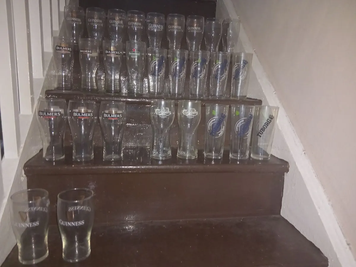 52 PINT GLASSES - Image 2
