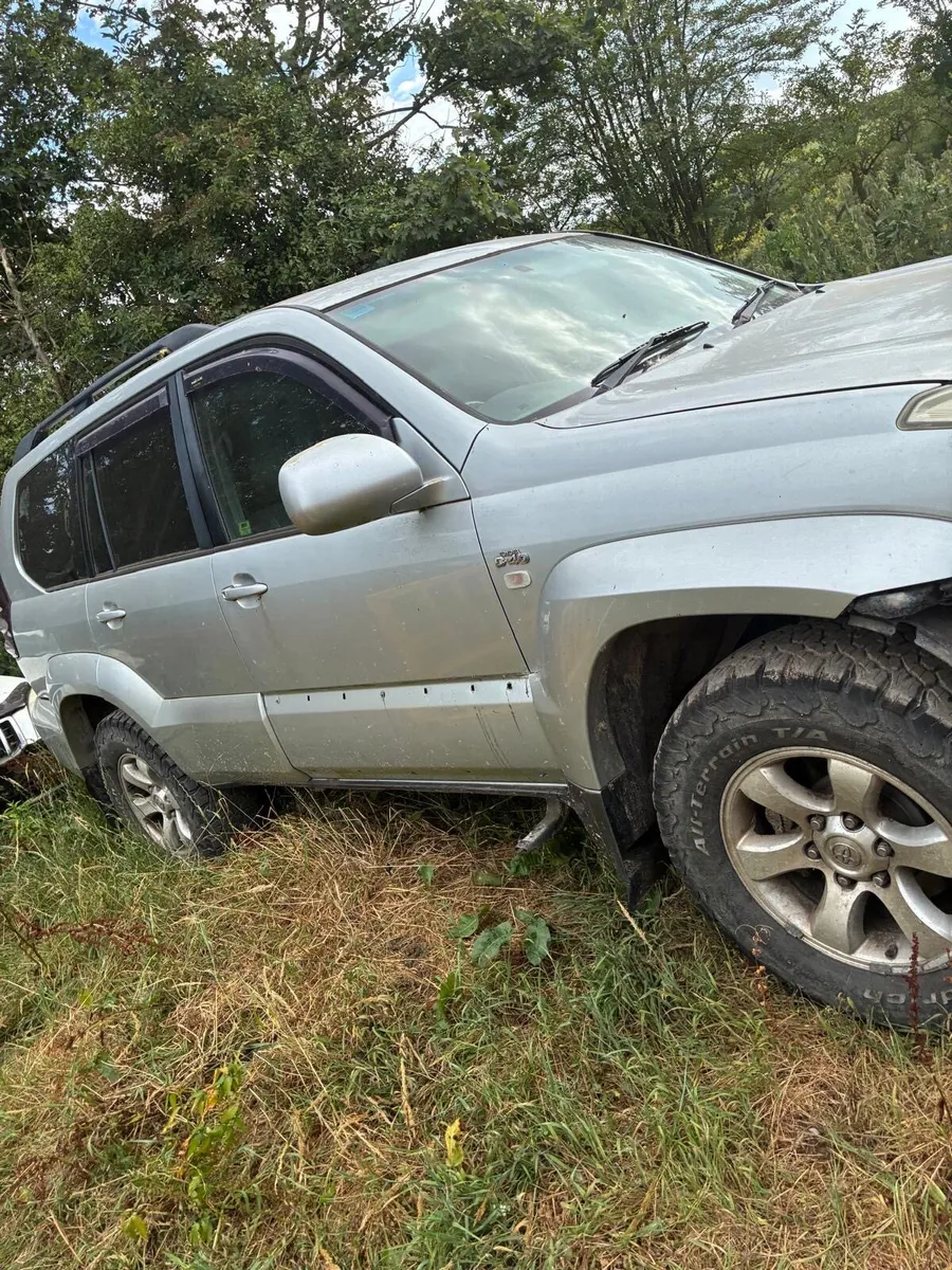 Landcruiser for breaking - Image 4