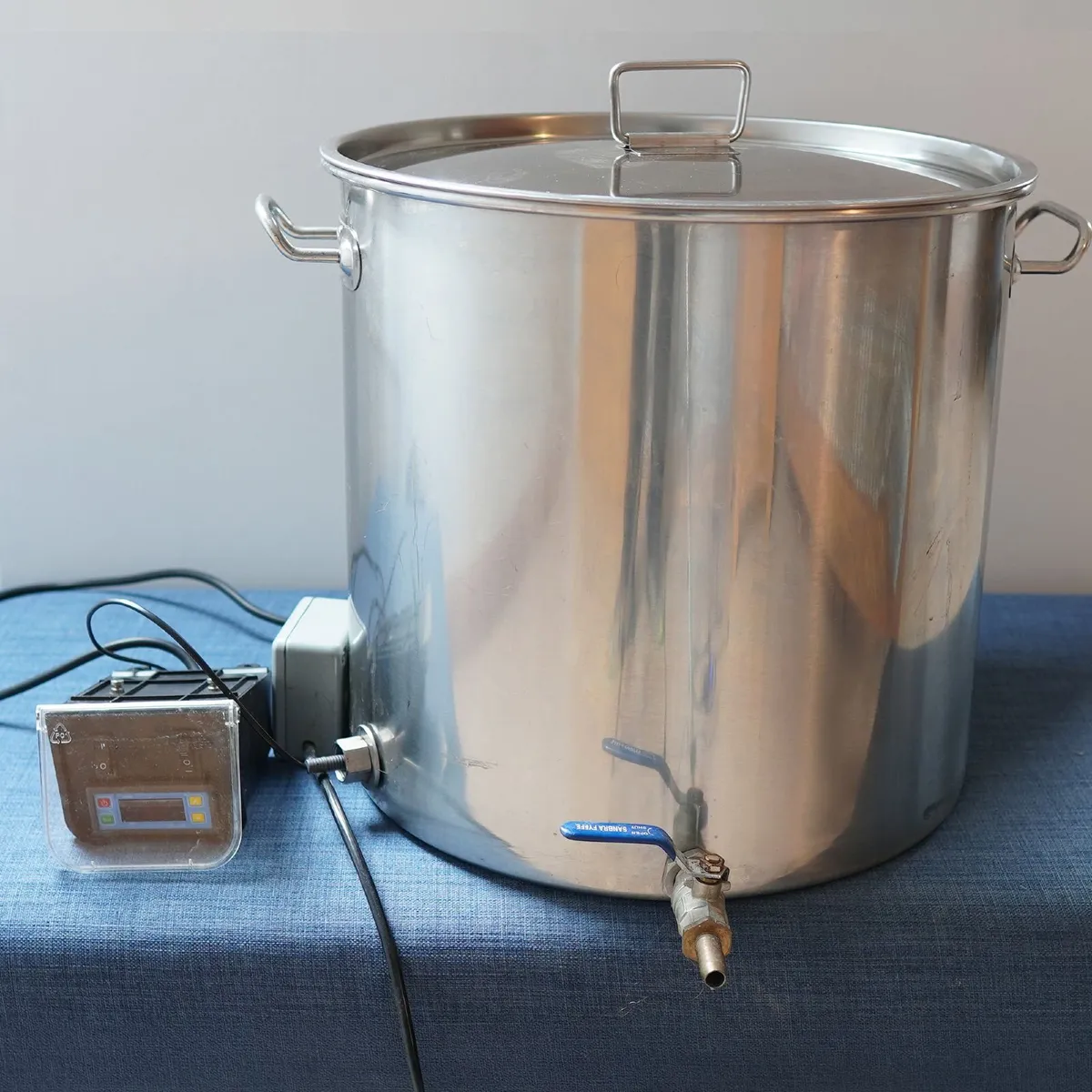 Large Stainless Steel Electric Home Brewing Kettle - Image 1