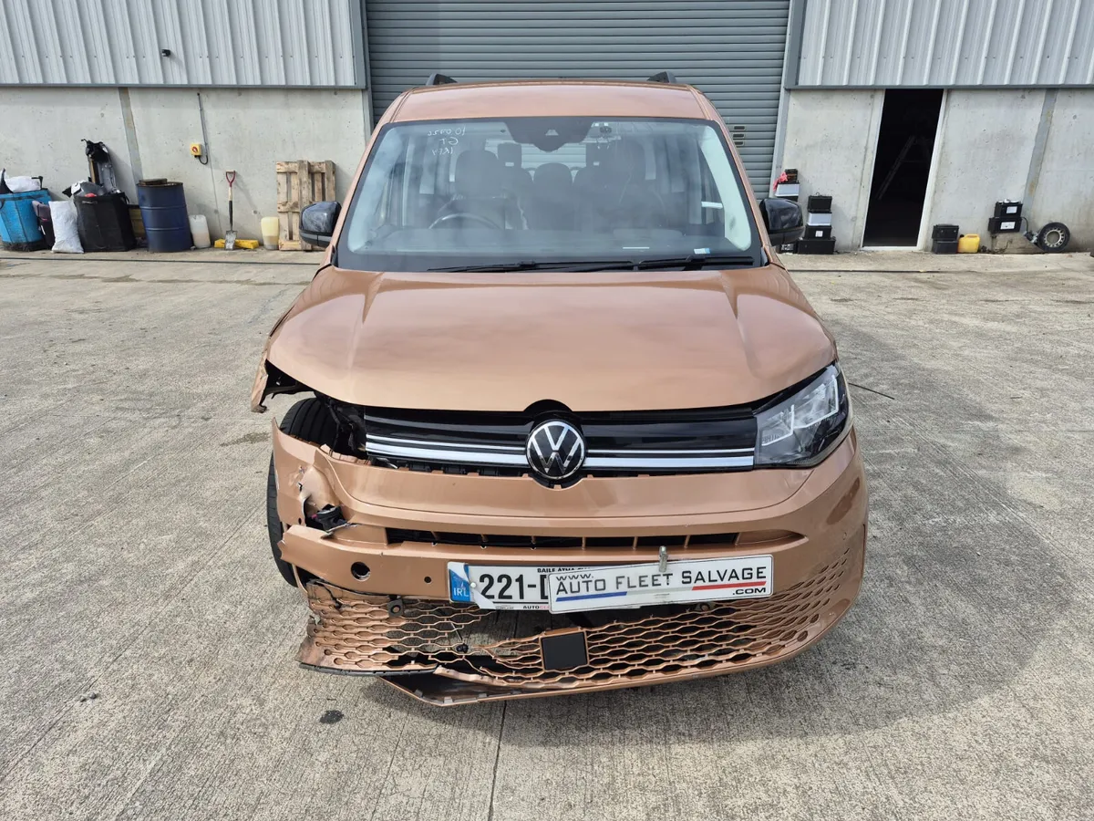 221 VW CADDY MAXI LIFE 2.0 TDI AUTO 7 SEATER WHEEL - Image 2
