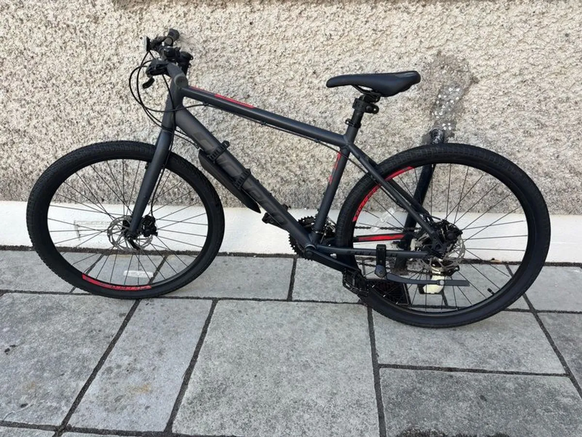 Carrera Subway 1 Men's Medium Bike - Image 1