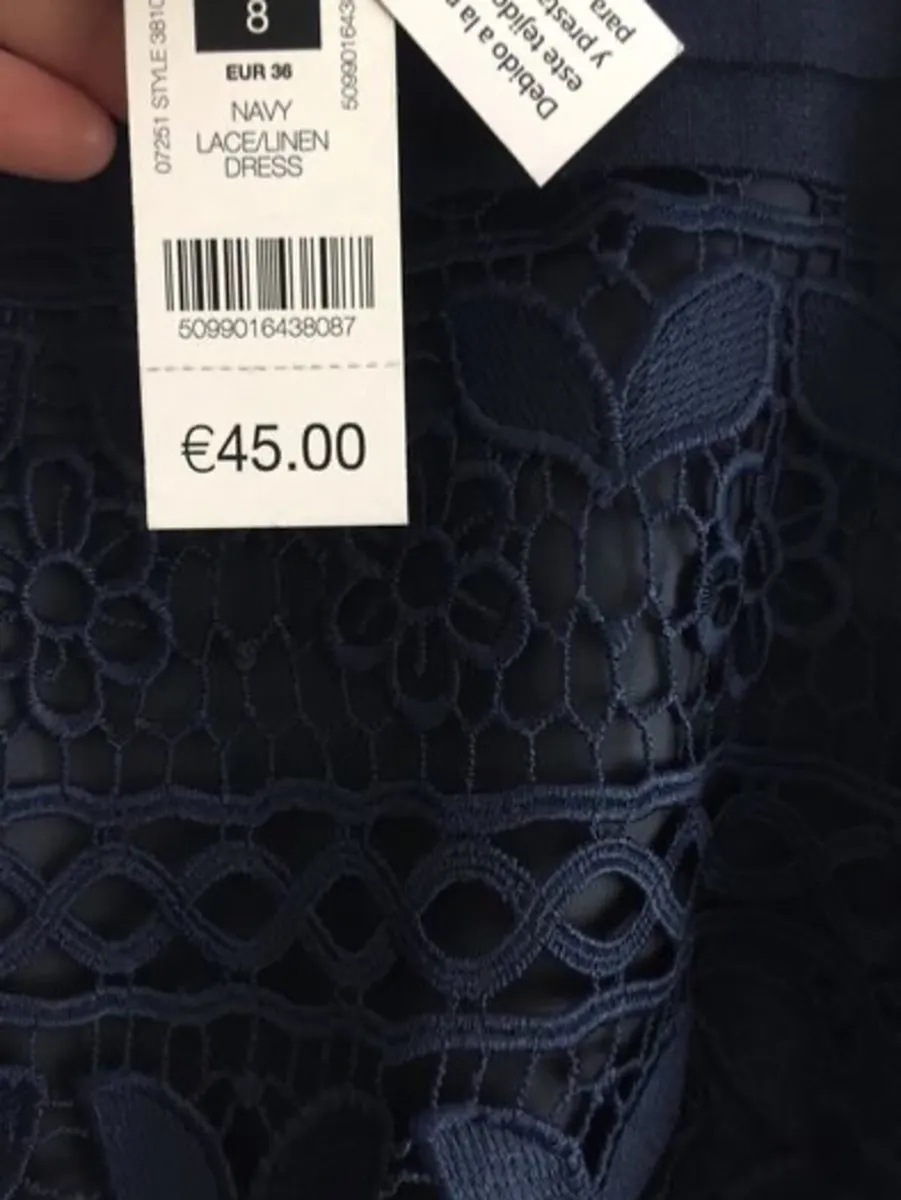 BNWT Ladies Navy Linen/Lace Dress: Size 8 - Image 3