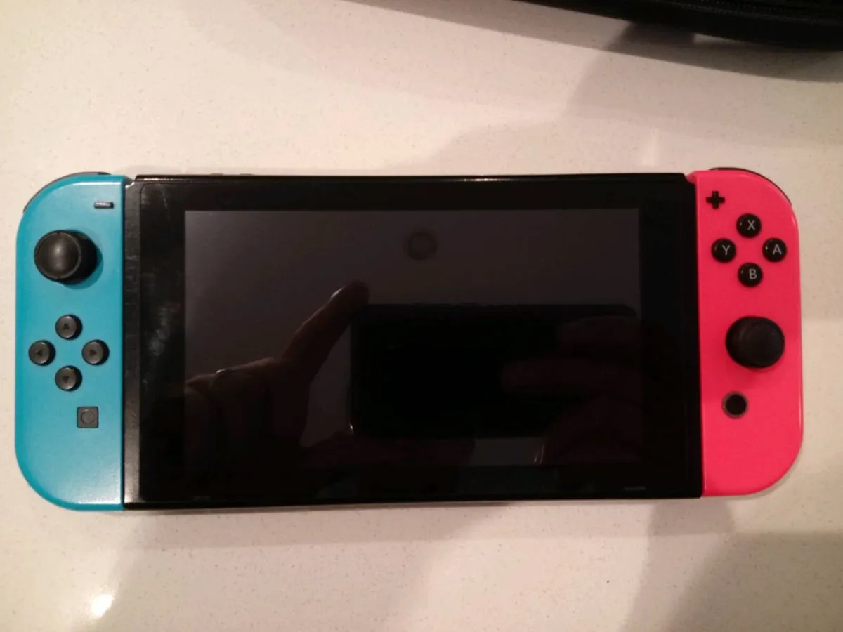 Nintendo switch - Image 3