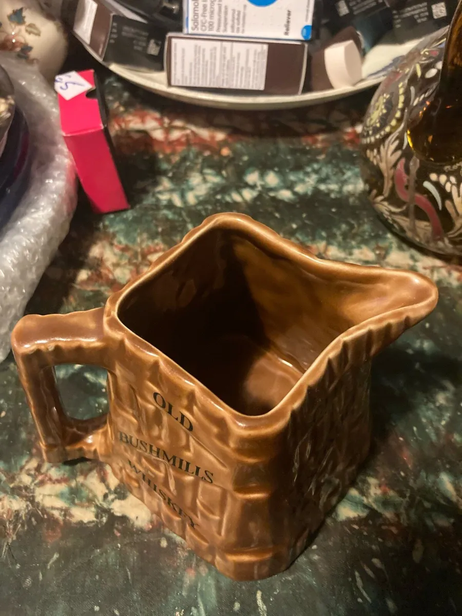 Arklow pub jug free postage - Image 2