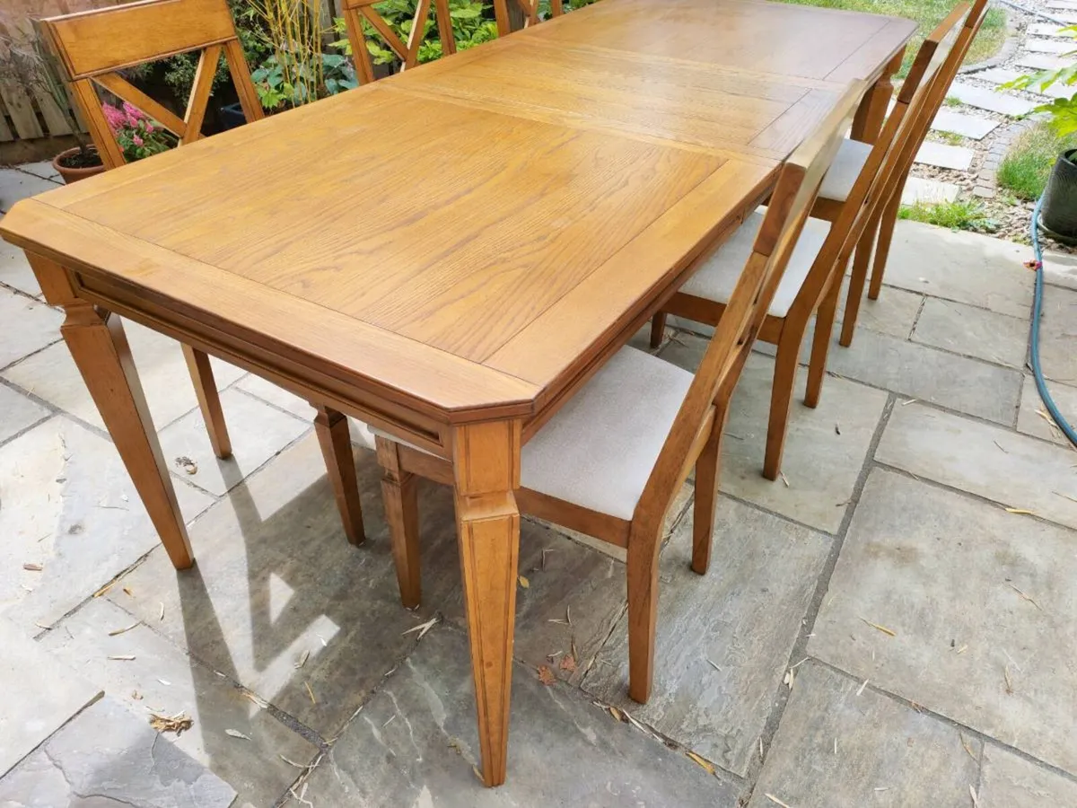 Kitchen dining table - Image 2
