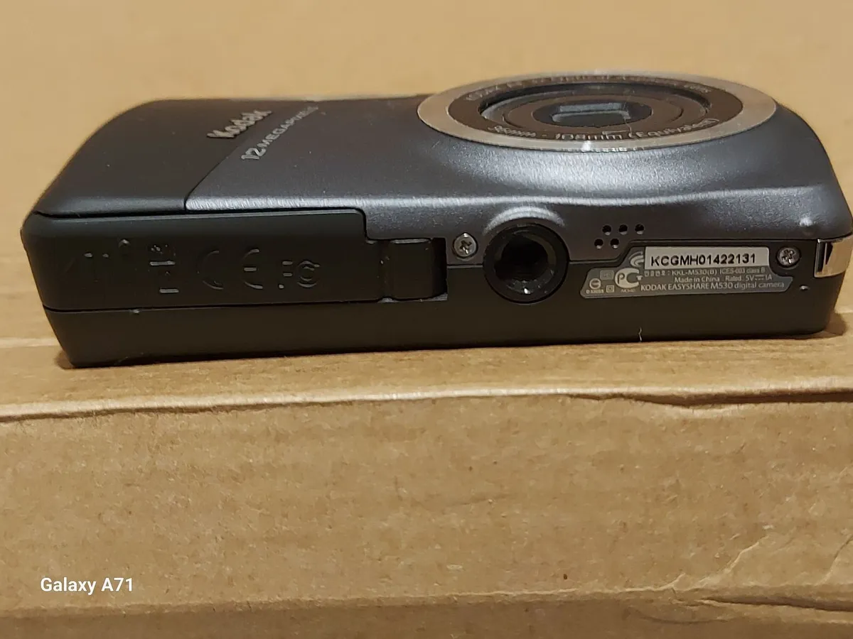 Kodak Easyshare M530 12 MP Digital Camera - Image 4
